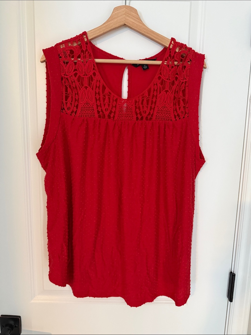 Zac & Rachel Red Lace Yoke Sleeveless Tank